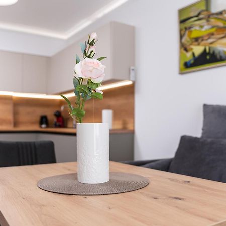 Modern 1-Bedroom Apartments Plovdiv Bagian luar foto