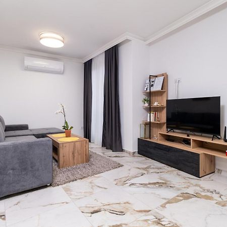 Modern 1-Bedroom Apartments Plovdiv Bagian luar foto