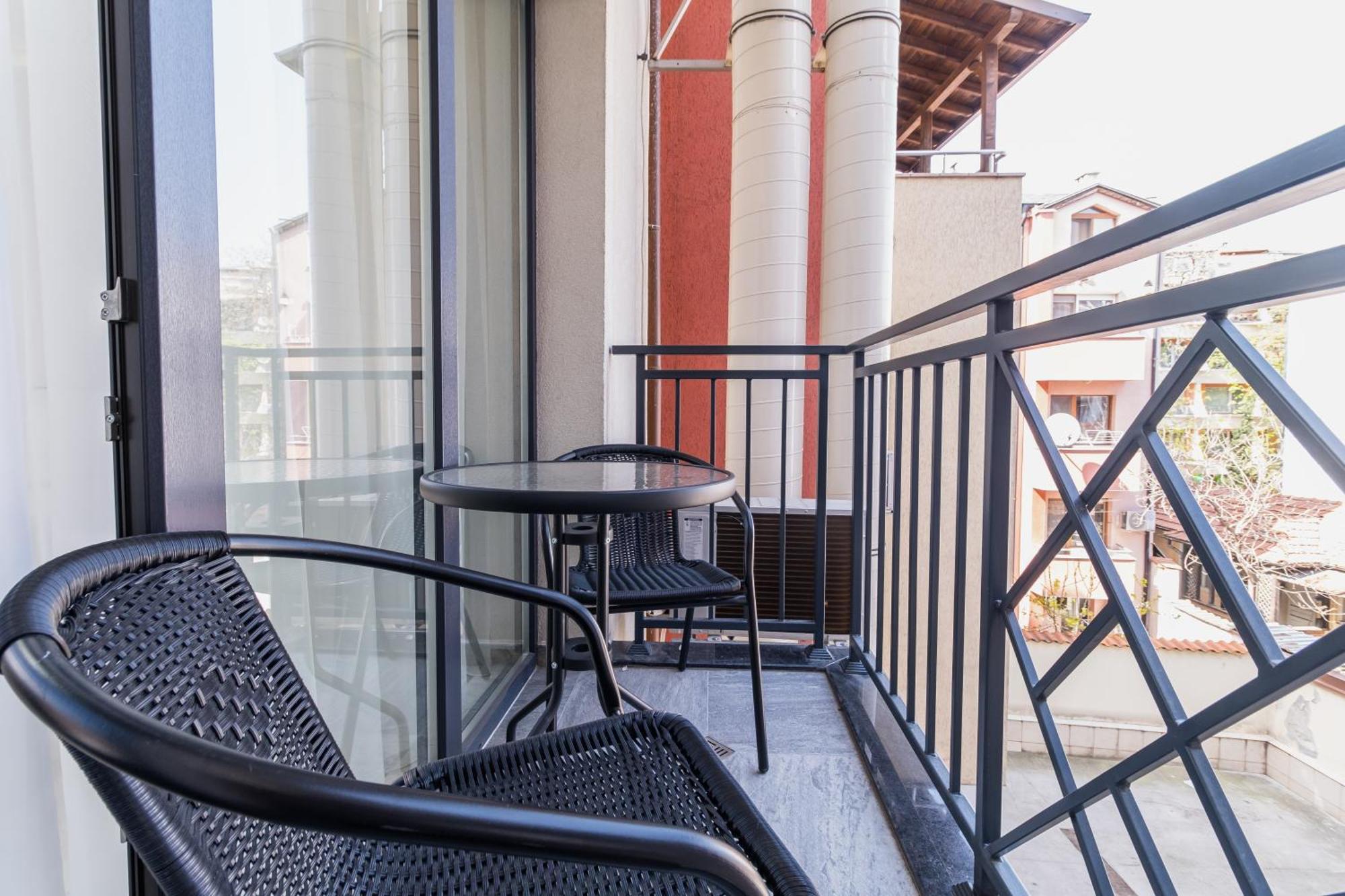Modern 1-Bedroom Apartments Plovdiv Bagian luar foto